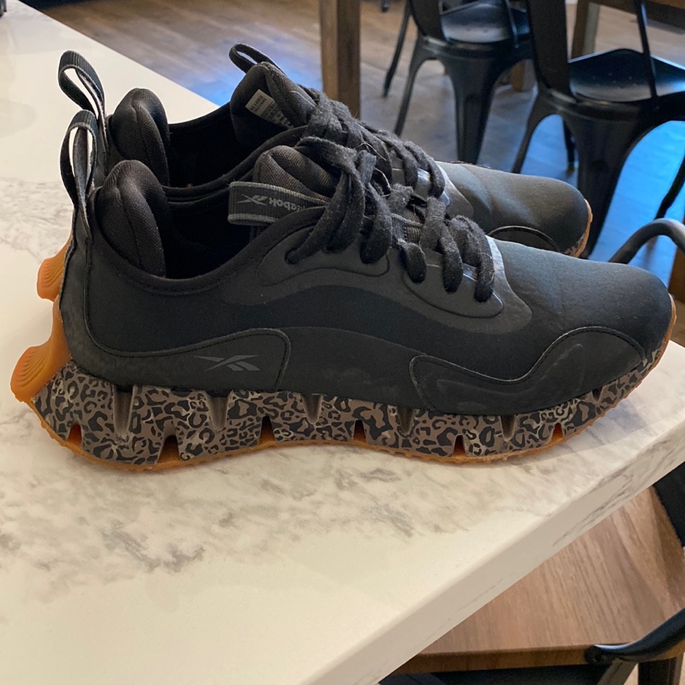 Reebok Zip sneakers - black + leopard print sole